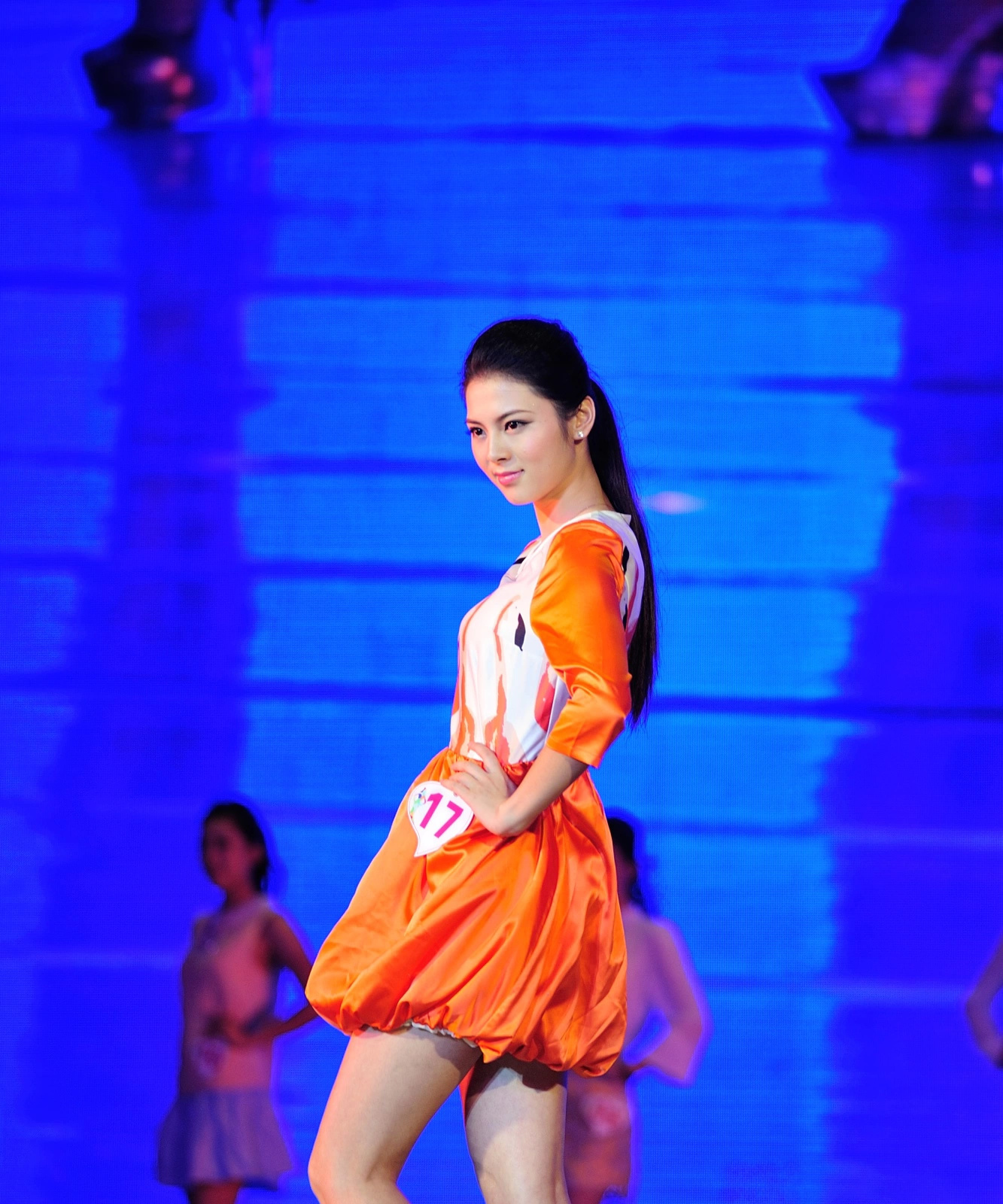 2014 | Miss World China | Final 06/09 DBG9NpnuBgAA&bo=mwIgAzUFQAYBAOs!&su=1140650817&rf=2-9